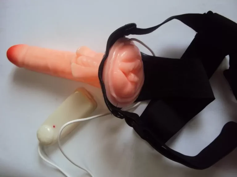 Hollow Strap On Dildo Saudi Arabia